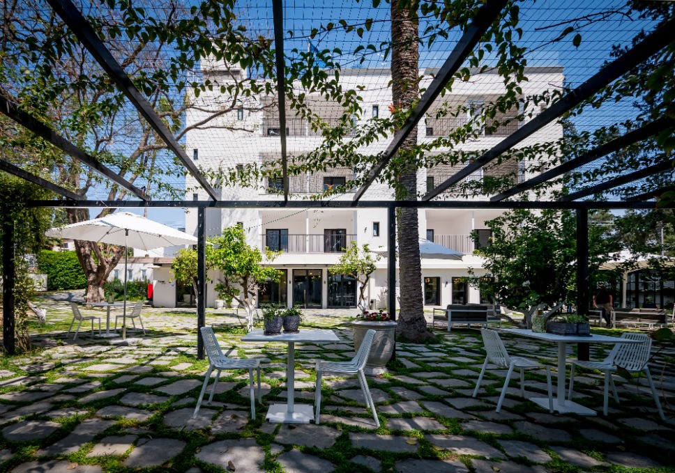 Lear Sense Hotel Gadera | Courtyard 