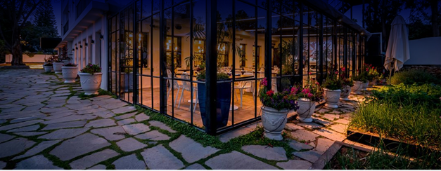 Lear hotel - garden entrance 