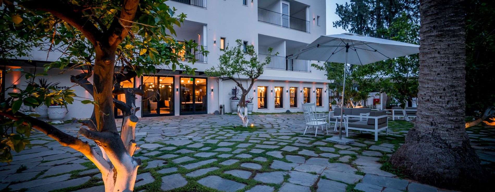 Lear Sense Boutique Hotel Gedera - the garden